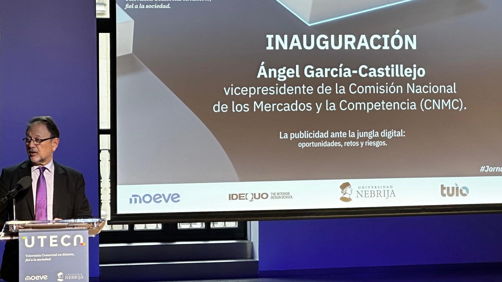 Ángel García Castillejo durante su ponencia en la 'Jornada UTECA: La publicidad ante la jungla digital: oportunidades, retos y riesgos'.