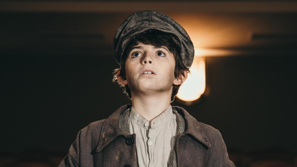 El actor Dani Escrig como Oliver Twist. Foto: Nieves Díaz