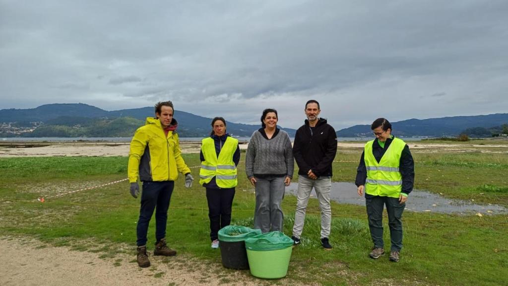 Inicio de los trabajos para la protección del ecosistema dunar de la ensenada de San Simón (Pontevedra).