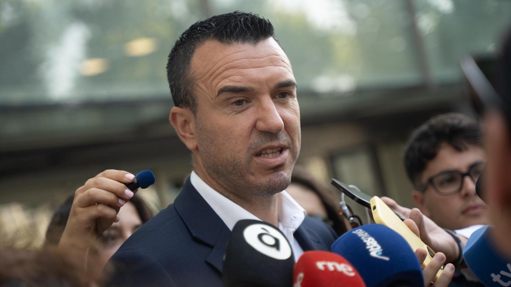 defensor del valenciano y alcalde de un pueblo de mil habitantes