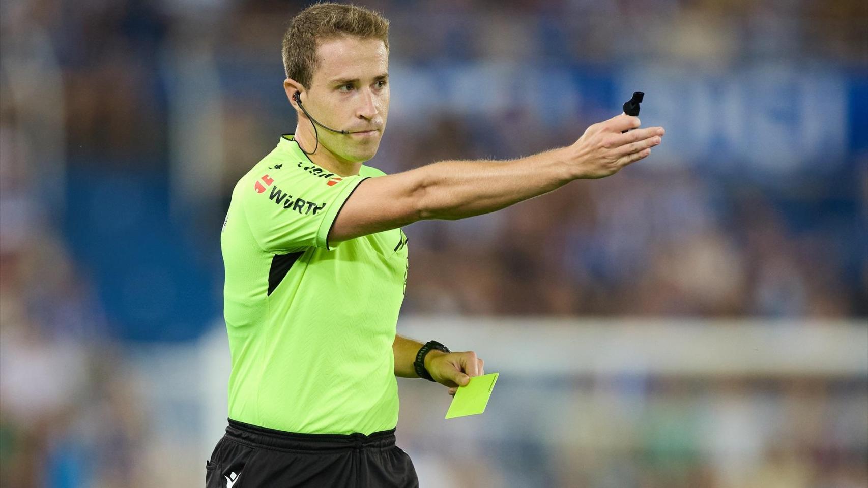 Miguel Sesma Espinosa, en el partido entre el Alavés y el Levante esta temporada.