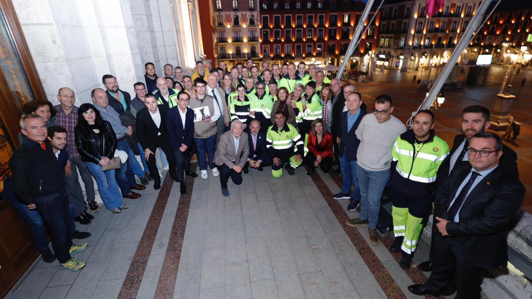 El alcalde de Valladolid, Jesús Julio Carnero, entrega los Premios Valladolid Ciudad Limpia