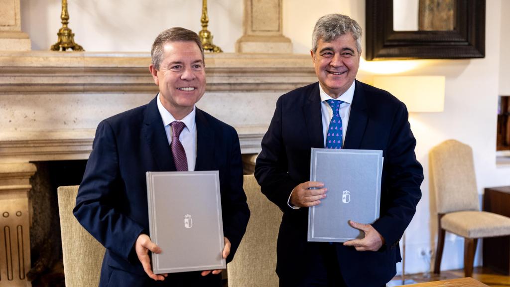 Firma del convenio. Foto: Fundación la Caixa.