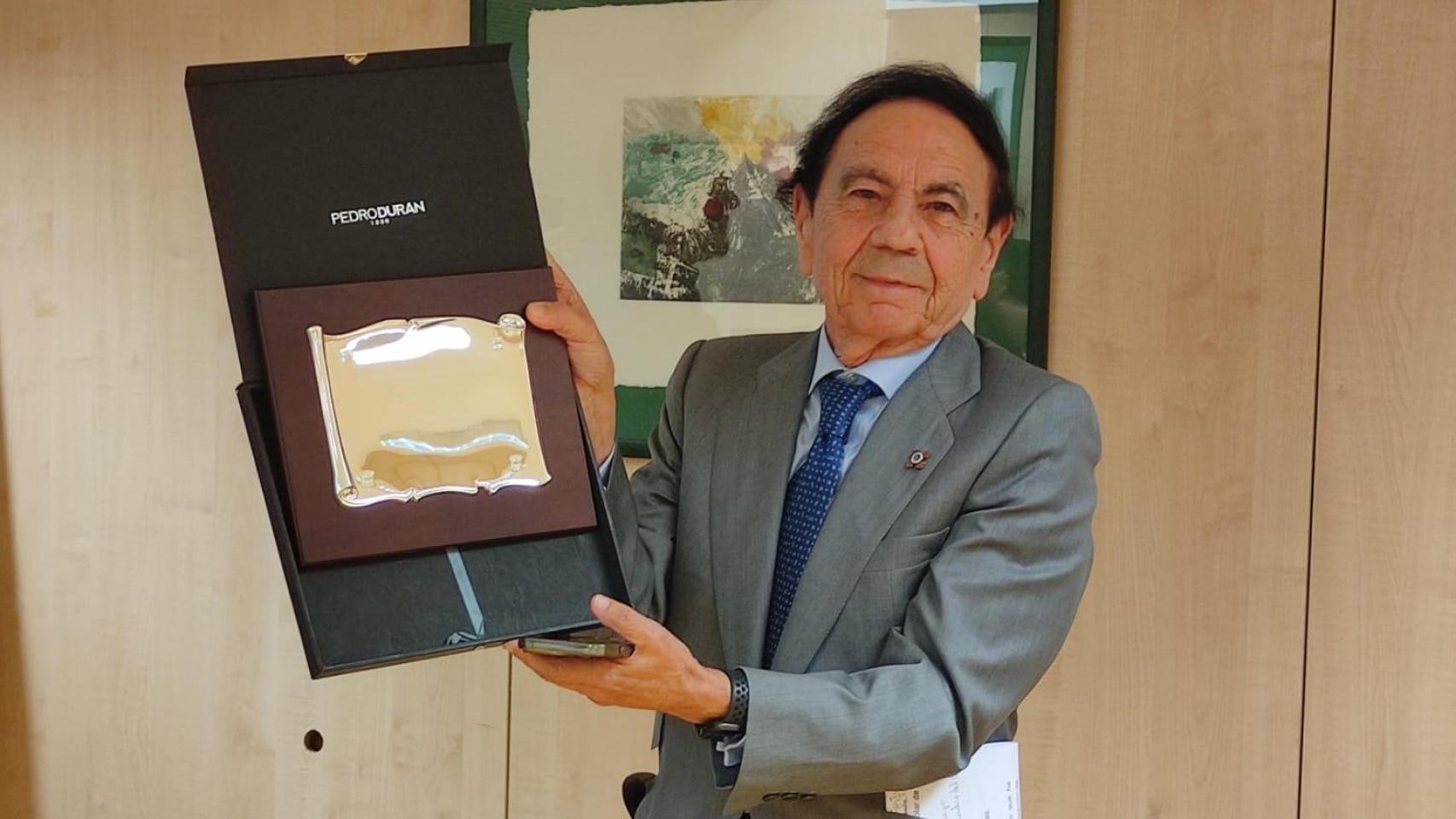 El segoviano Jesús Núñez en un reconocimiento de la Comunidad de Madrid