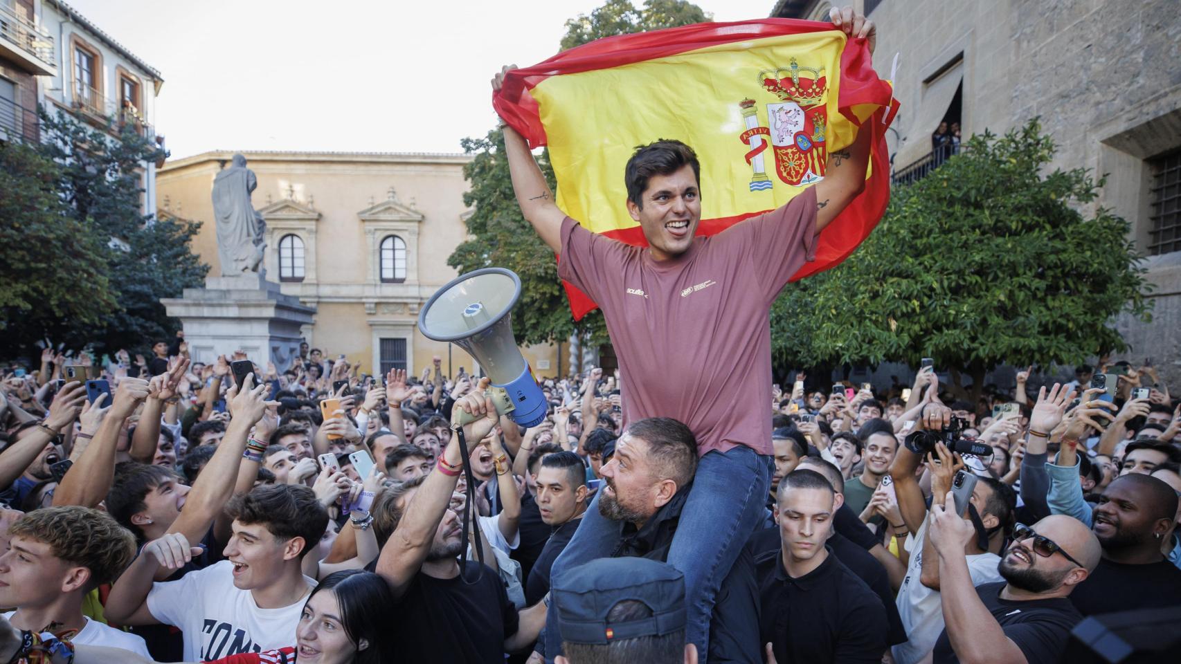 Una paliza democrática y constitucional para Vito Quiles