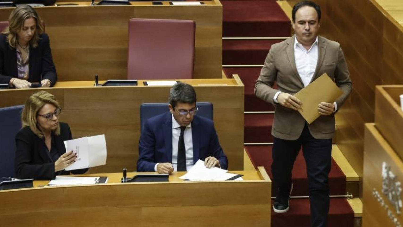 La jueza de la dana cita como testigos a todo el equipo de Mazón, a Pérez Llorca y al dueño de El Ventorro La jueza de la dana cita como testigos a todo el equipo de Mazón, a Pérez Llorca y al dueño de El Ventorro