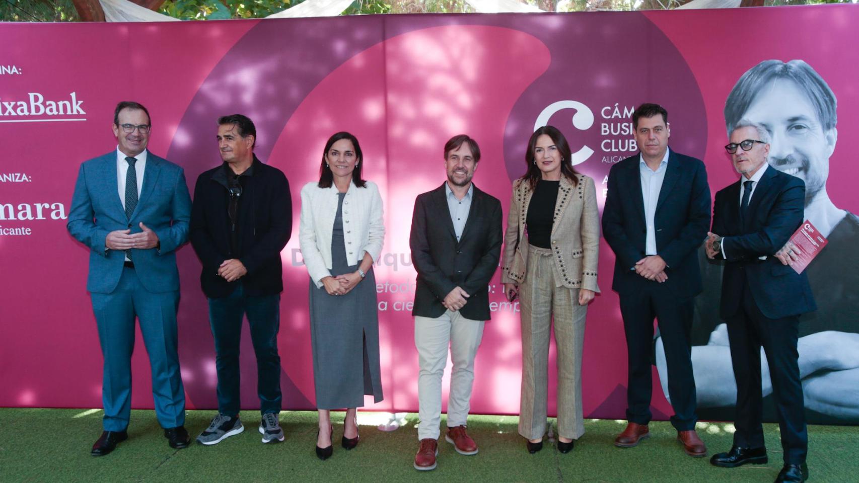 Enrique de Madaria, centro, el nuevo ponente del ciclo Cámara Business Club.