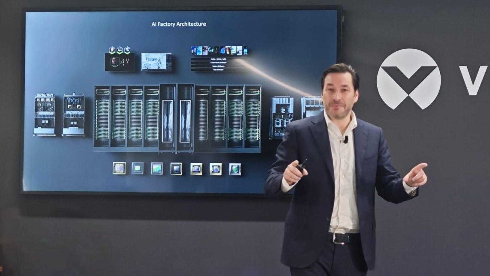 Carlo Ruiz, vicepresidente de Operaciones para EMEA de Nvidia, durante Vertiv Tech 2025.