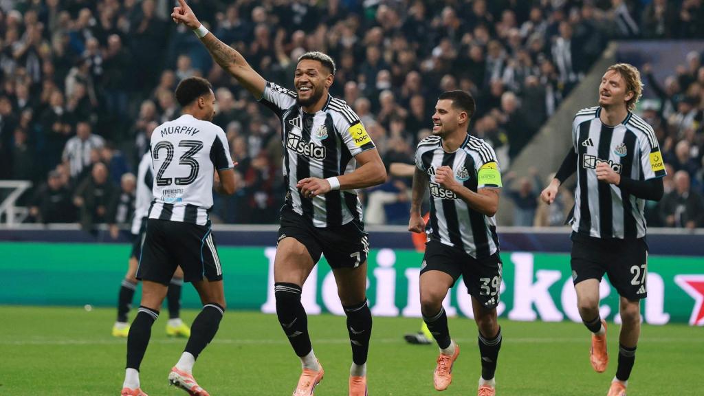 Joelinton celebra su gol ante el Athletic.