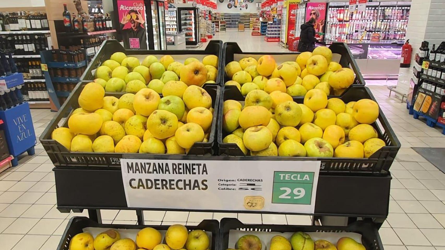 Manzanas del Valle de Caderechas en un supermercado.
