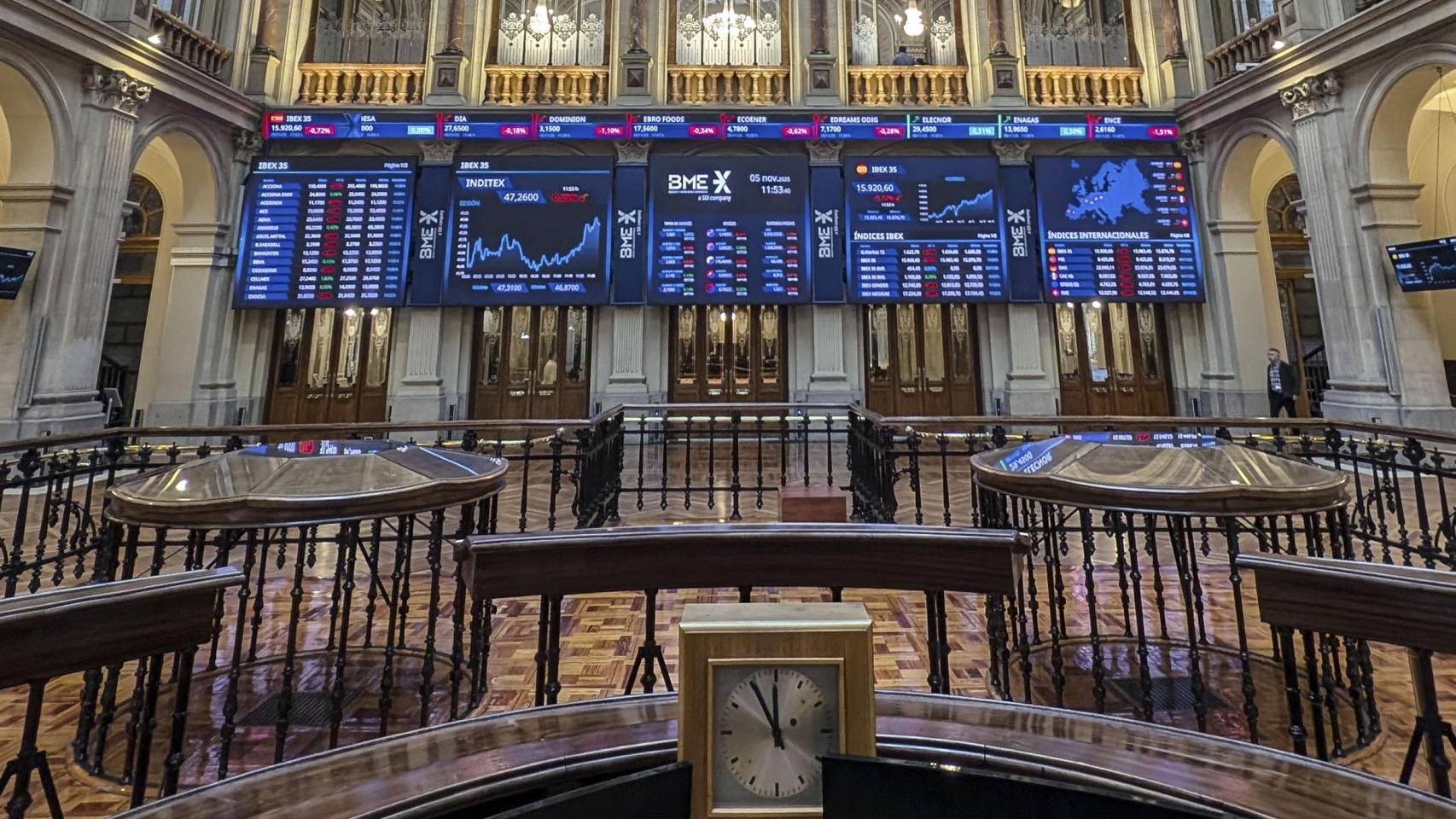 Interior del Palacio de la Bolsa de Madrid.