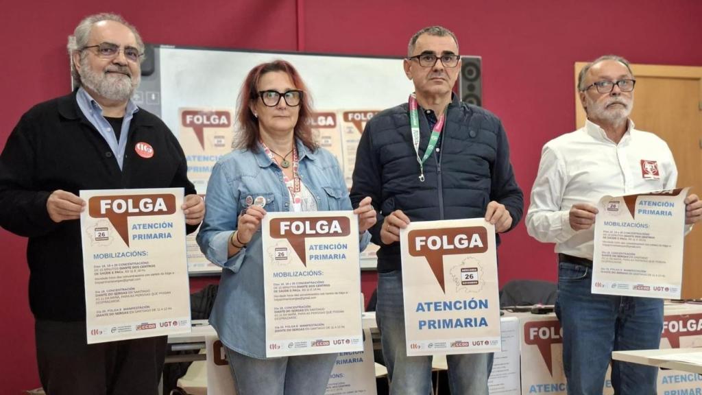 Representantes de CIG-Saúde, CC.OO., CSIF y UGT en la convocatoria de huelga general, a 7 de noviembre.