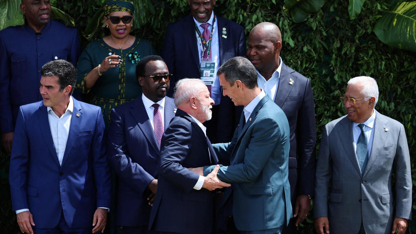 Sánchez seguirá gobernando  con nuevos PGE o sin ellos  y descarta elecciones aunque sí las pide en Valencia