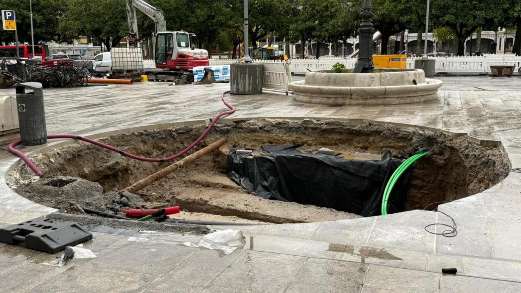 Las obras en los Cantones en A Coruña sacan a la luz restos del antiguo puerto de la ciudad