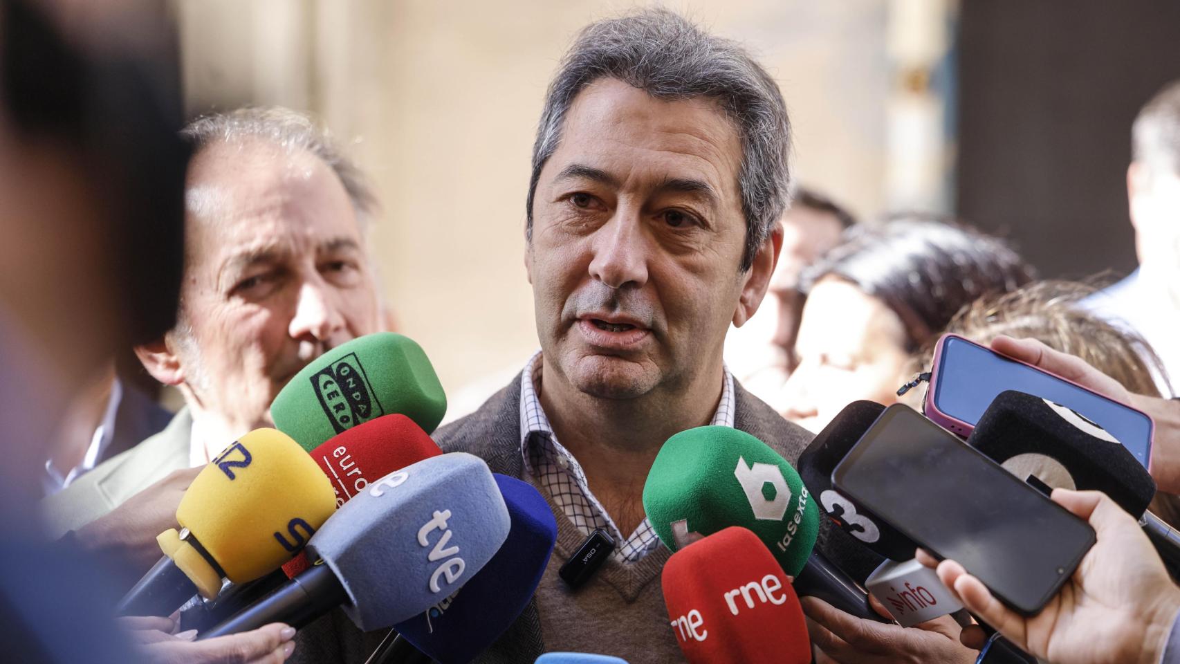 PP y Vox se reúnen en Valencia en  un primer contacto  para buscar sucesor a Mazón con  buena voluntad de negociación 