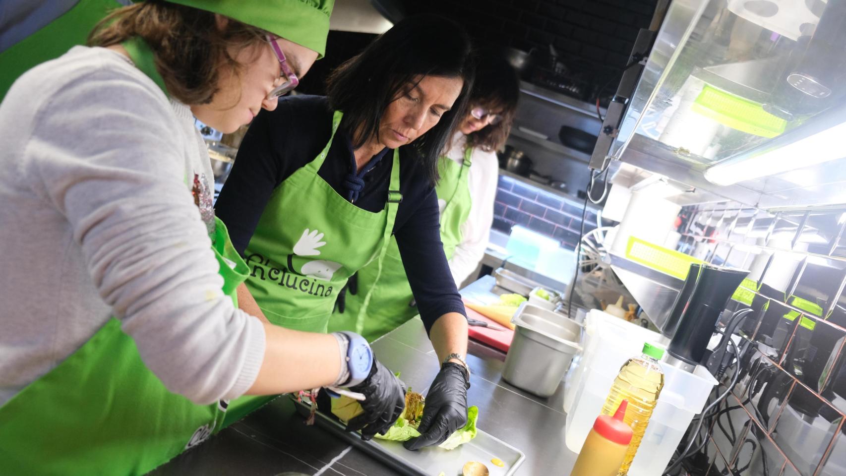 Taller de inclucina, ATADES.