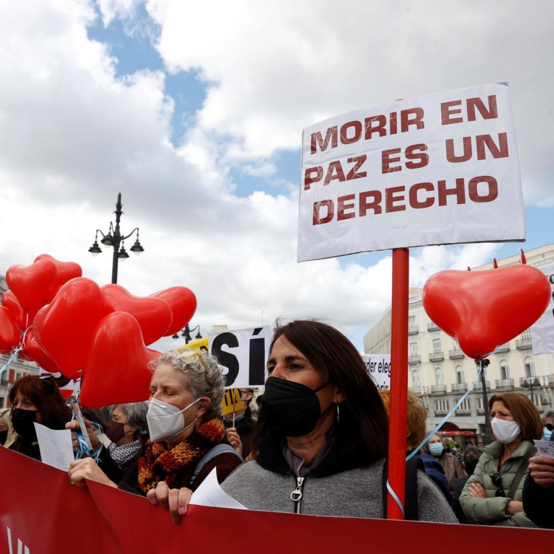 Miembros de la asociación Derecho a Morir Dignamente