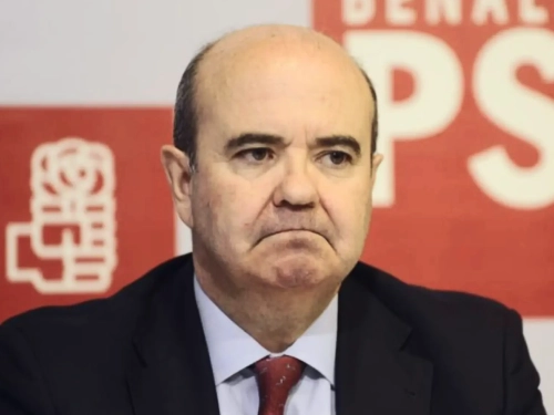 Gaspar Zarrías, histórico dirigente del PSOE, durante un acto del partido