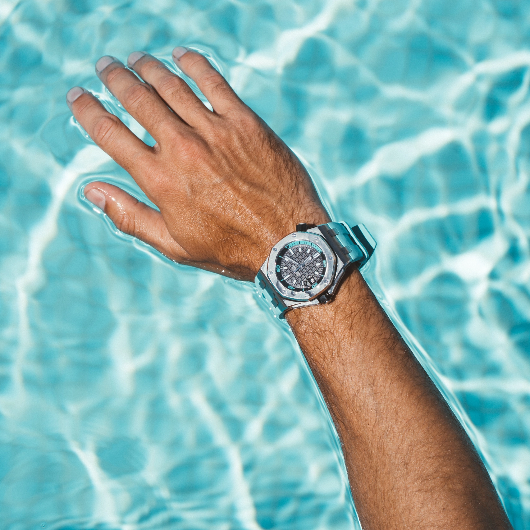 Foto siete del modelo con un Diver de la colección Royal Oak Offshore de Audemars Piguet