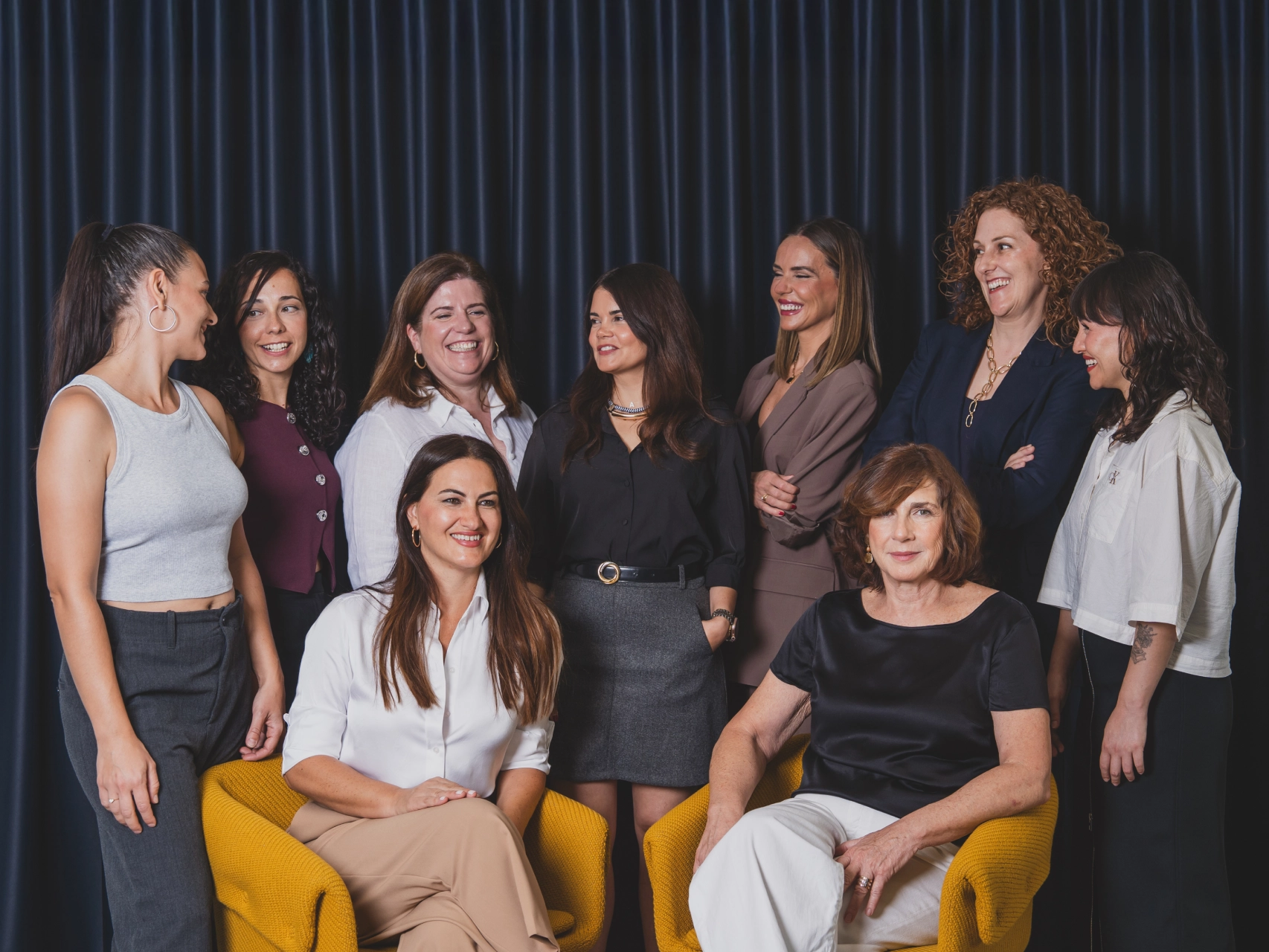 Foto de las mujeres del equipo de Sony España en la cabecera de Magas