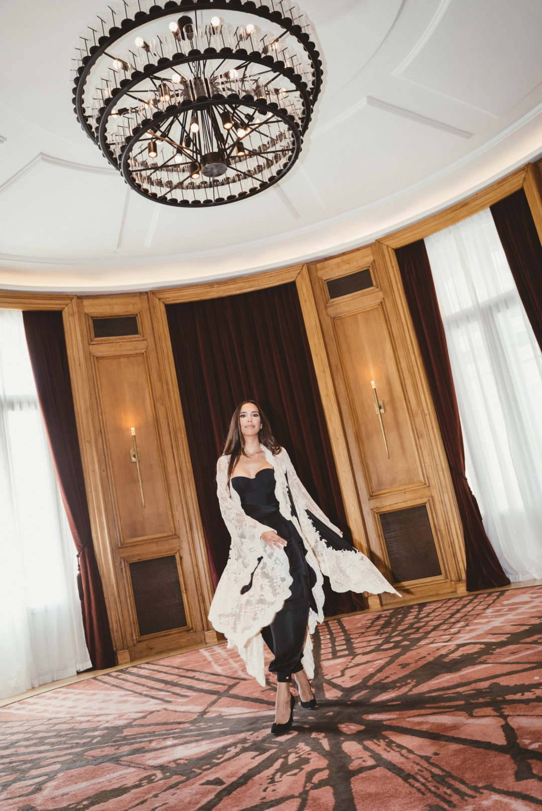 Foto uno de Carolina Trillo con el look cuatro