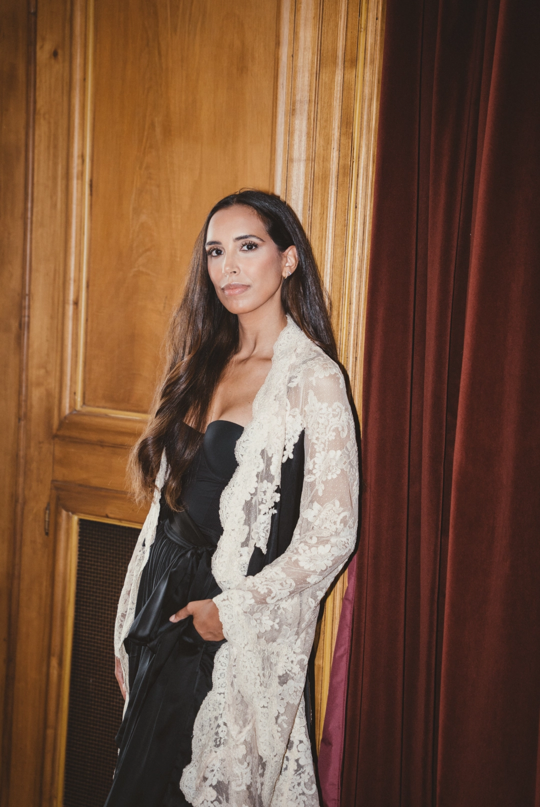 Foto dos de Carolina Trillo con el look cuatro