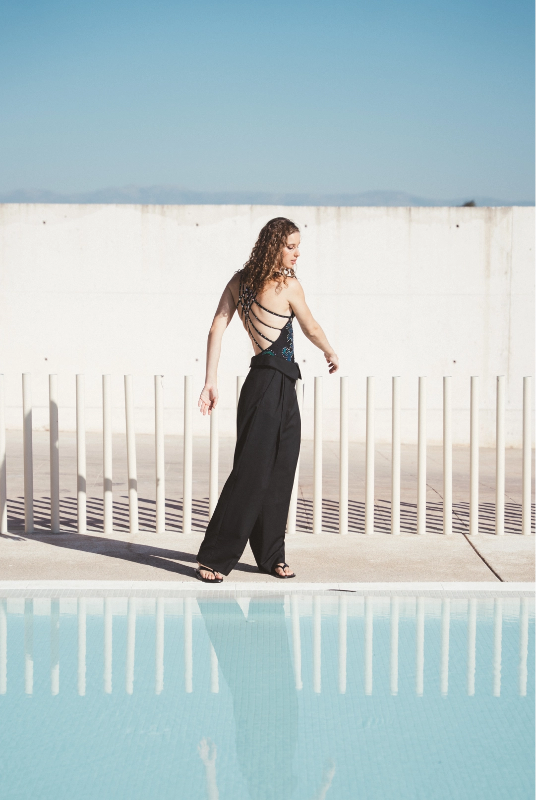 Foto dos de Iris Tió con el look dos