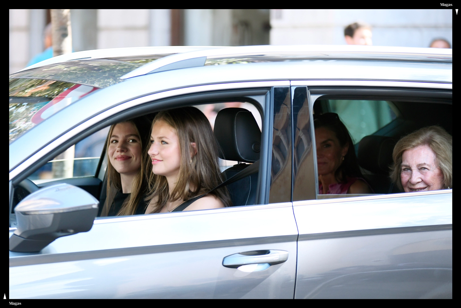 Durante su estancia en el Ejército de Tierra aprendió a conducir y se estrenó al volante en Mallorca