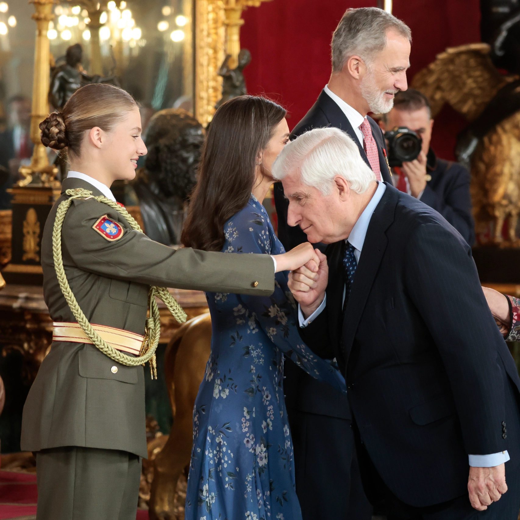 El 12 de octubre de 2023 debutó asistiendo a la recepción oficial tras el desfile del Día de la Hispanidad