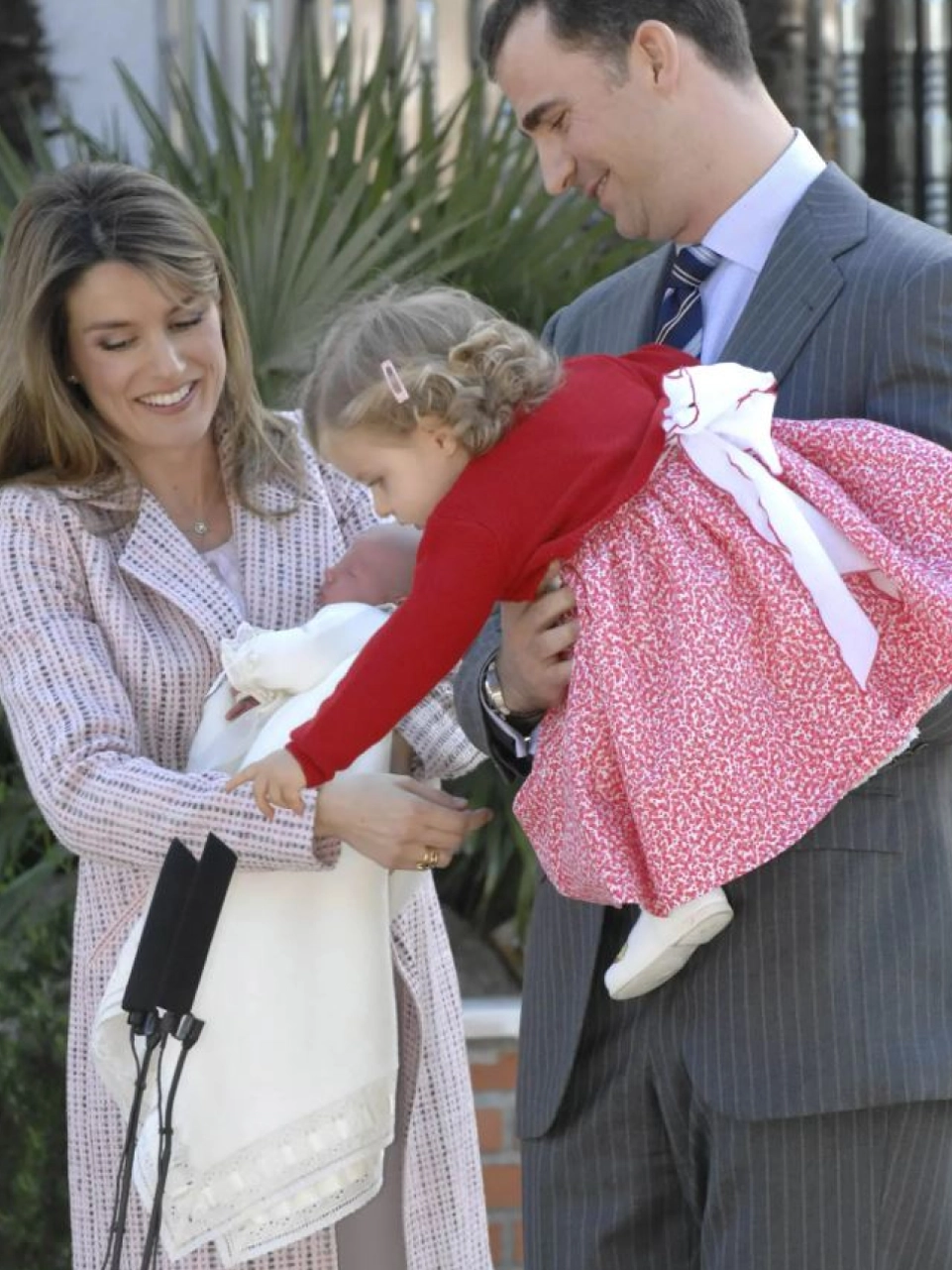 La infanta Sofía nació el 29 de abril de 2007, para alegría de la pequeña Leonor