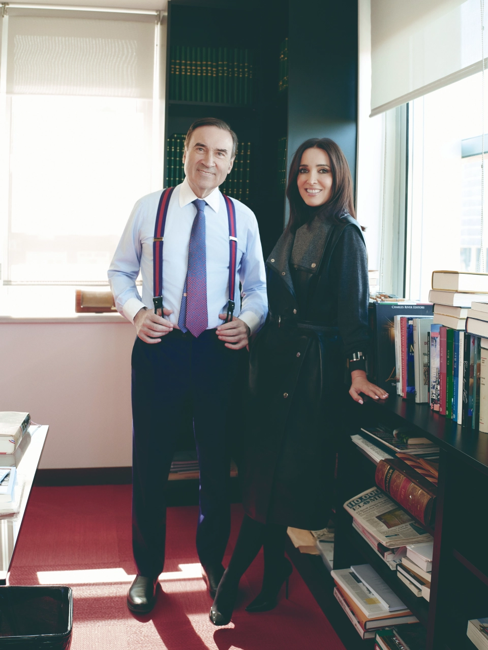 Foto uno de Cruz y Pedro en el despacho