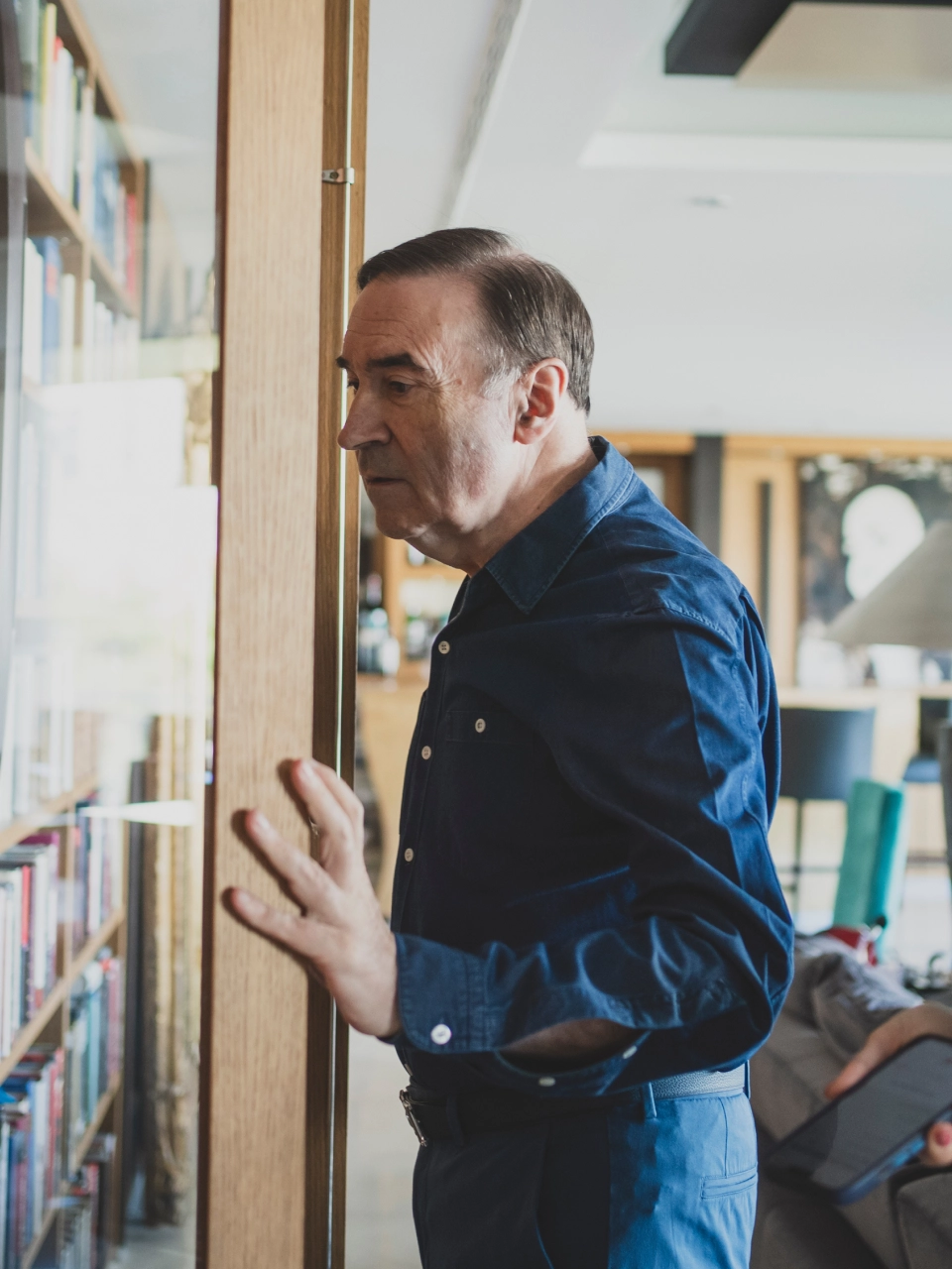 Foto cuatro de Cruz y Pedro en su residencia