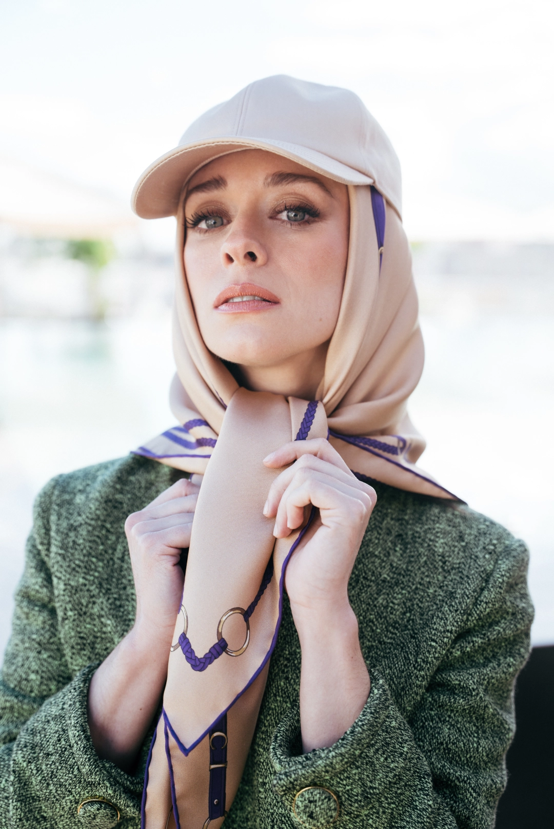 Foto uno de Elena Rivera con el look tres