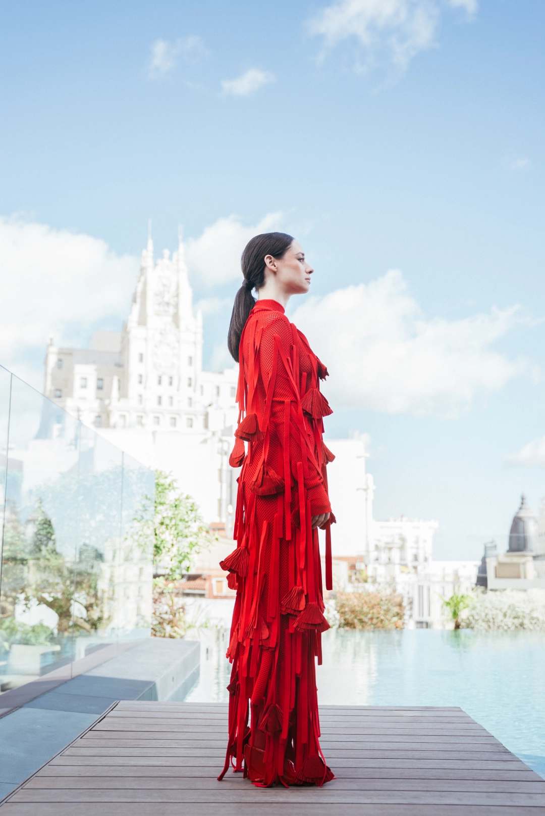 Foto dos de Elena Rivera con el look dos