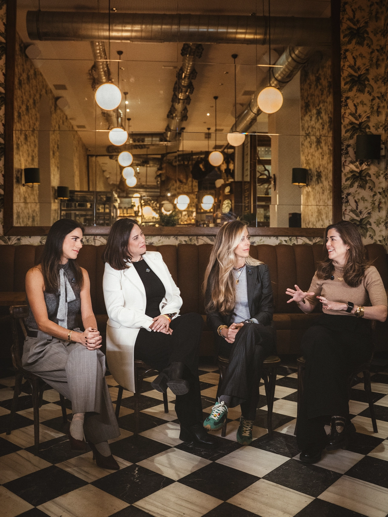 Portada de la producción de Magas con Johanna, Daniela, Linda y Adriana