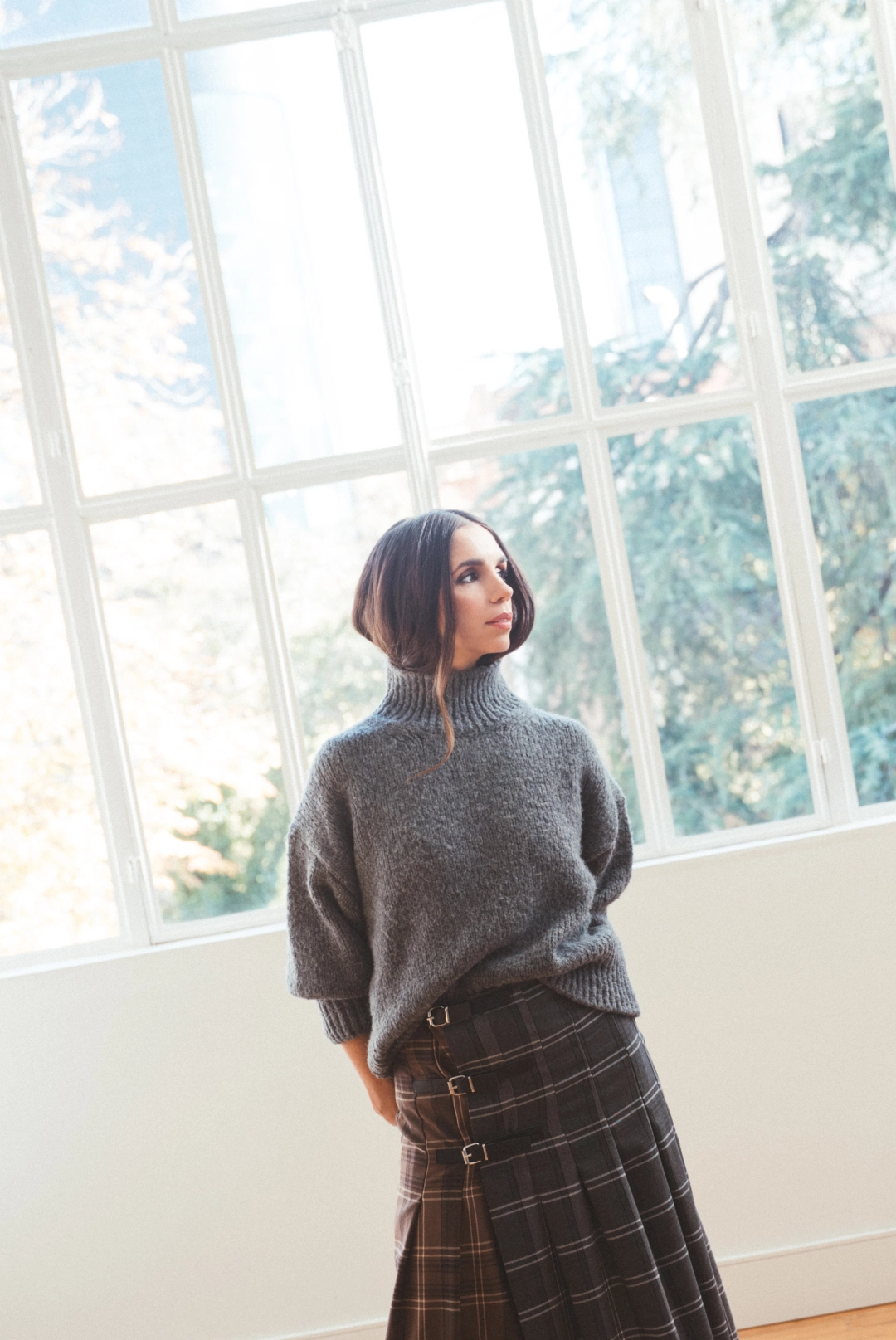 Foto uno de Elena Furiase con el look dos