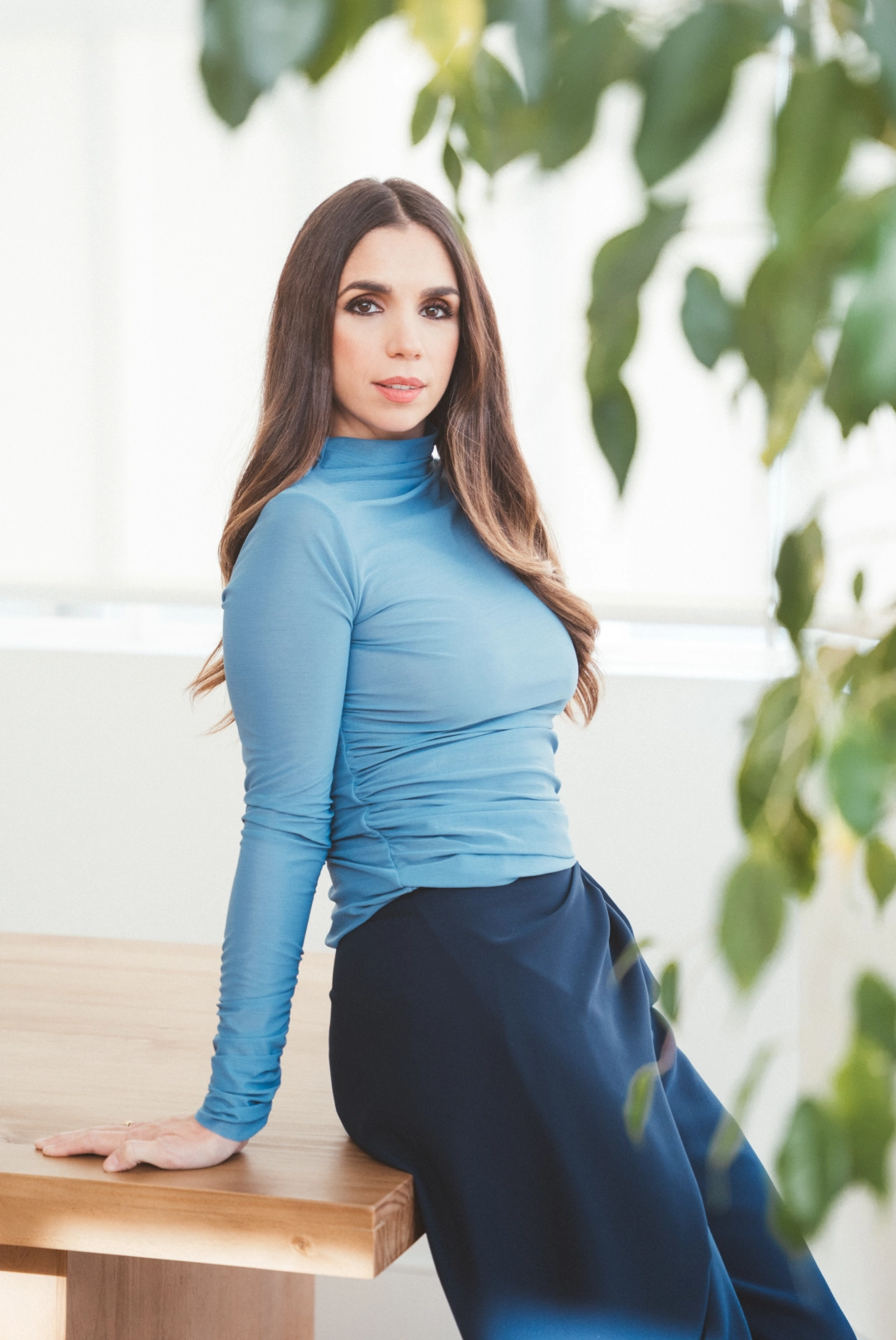 Foto dos de Elena Furiase con el look cuatro