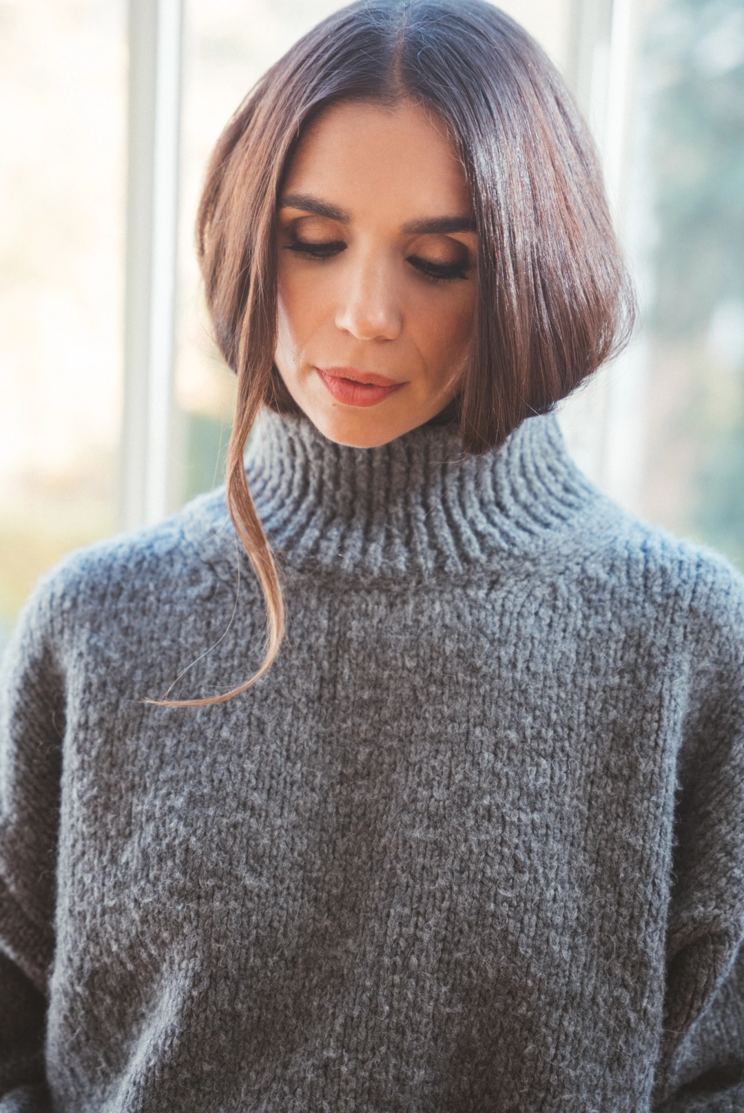 Foto cuatro de Elena Furiase con el look dos