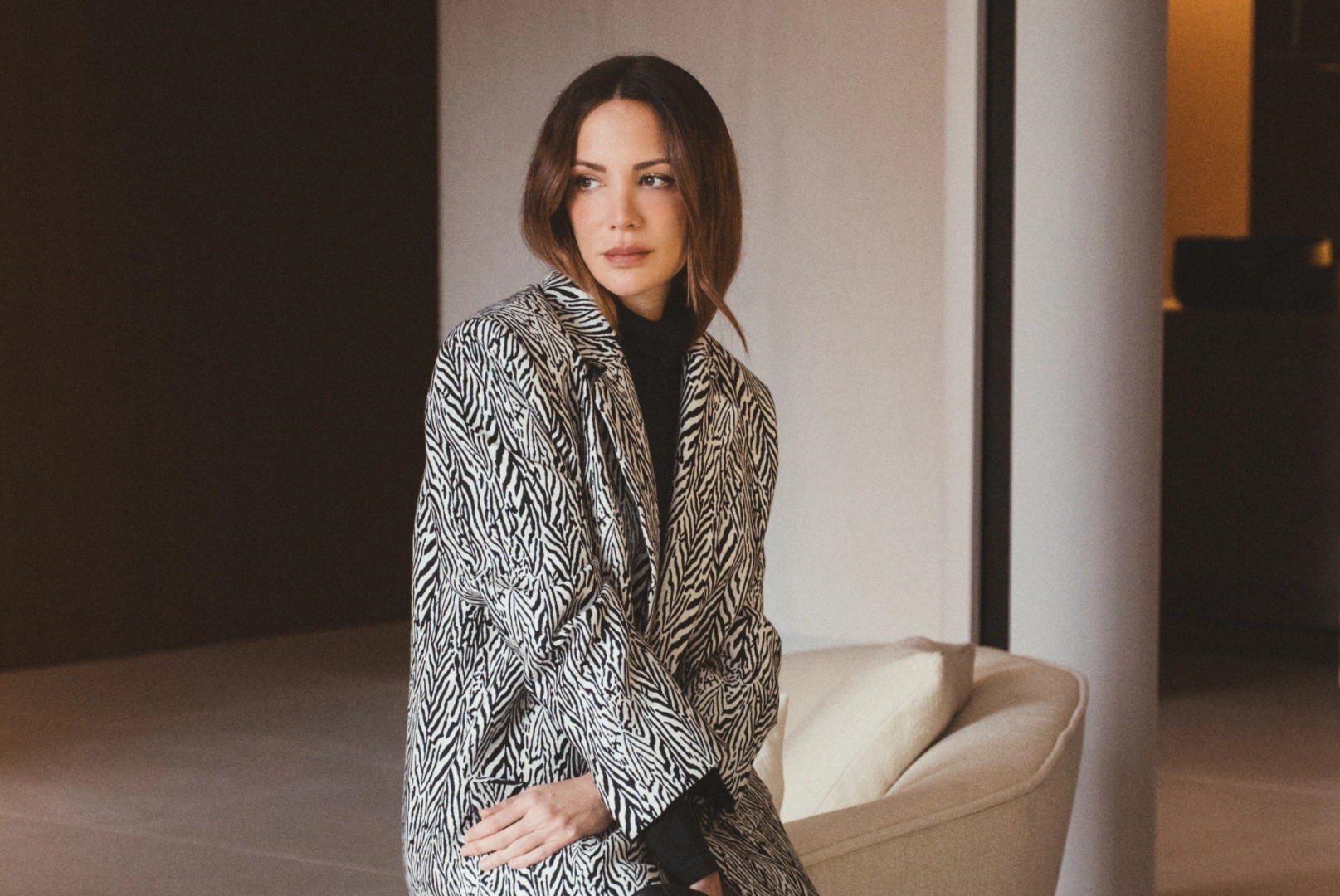 Foto dos de María Hervás con el look dos