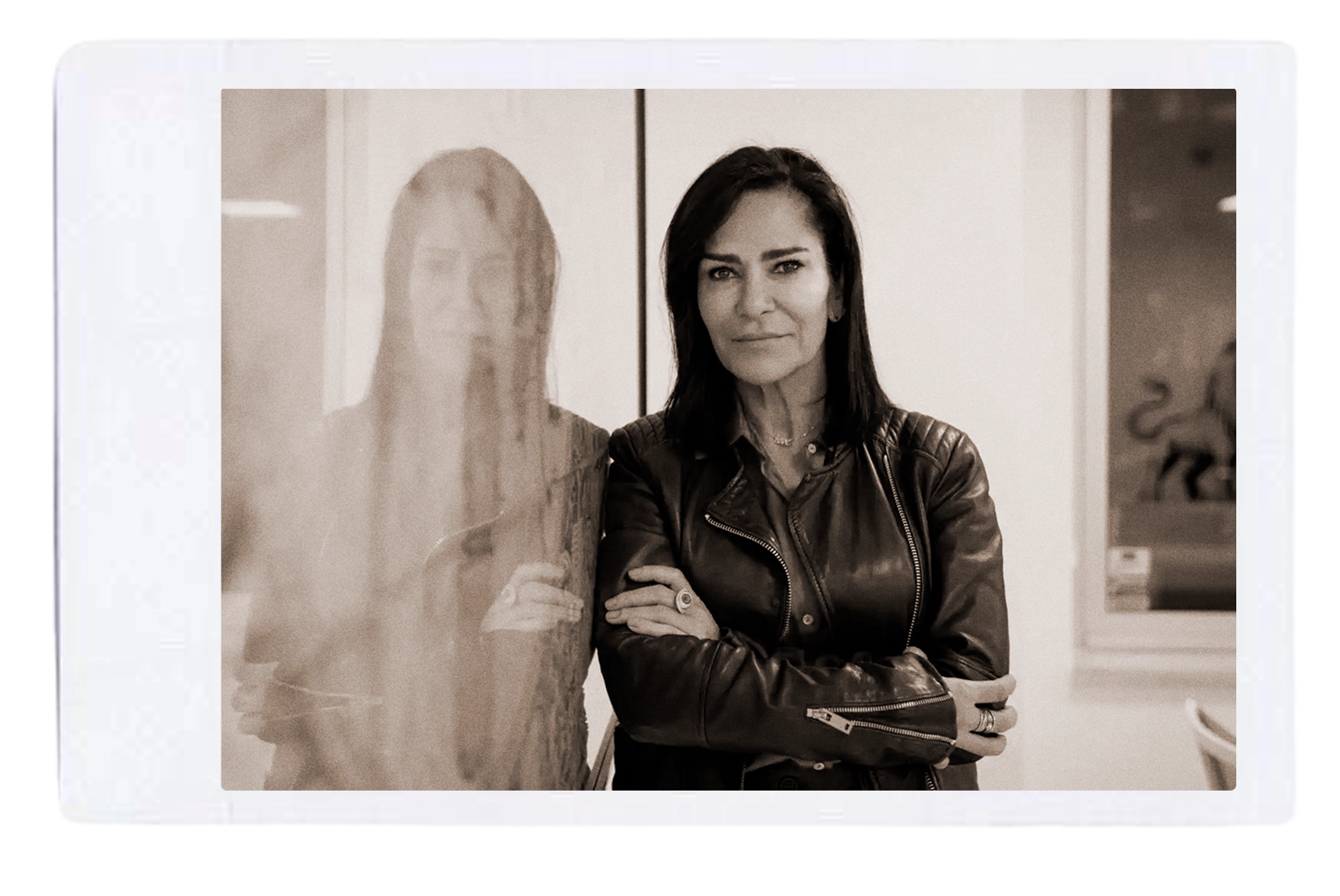 La corresponsal en México, Lydia Cacho, en una producción de Magas