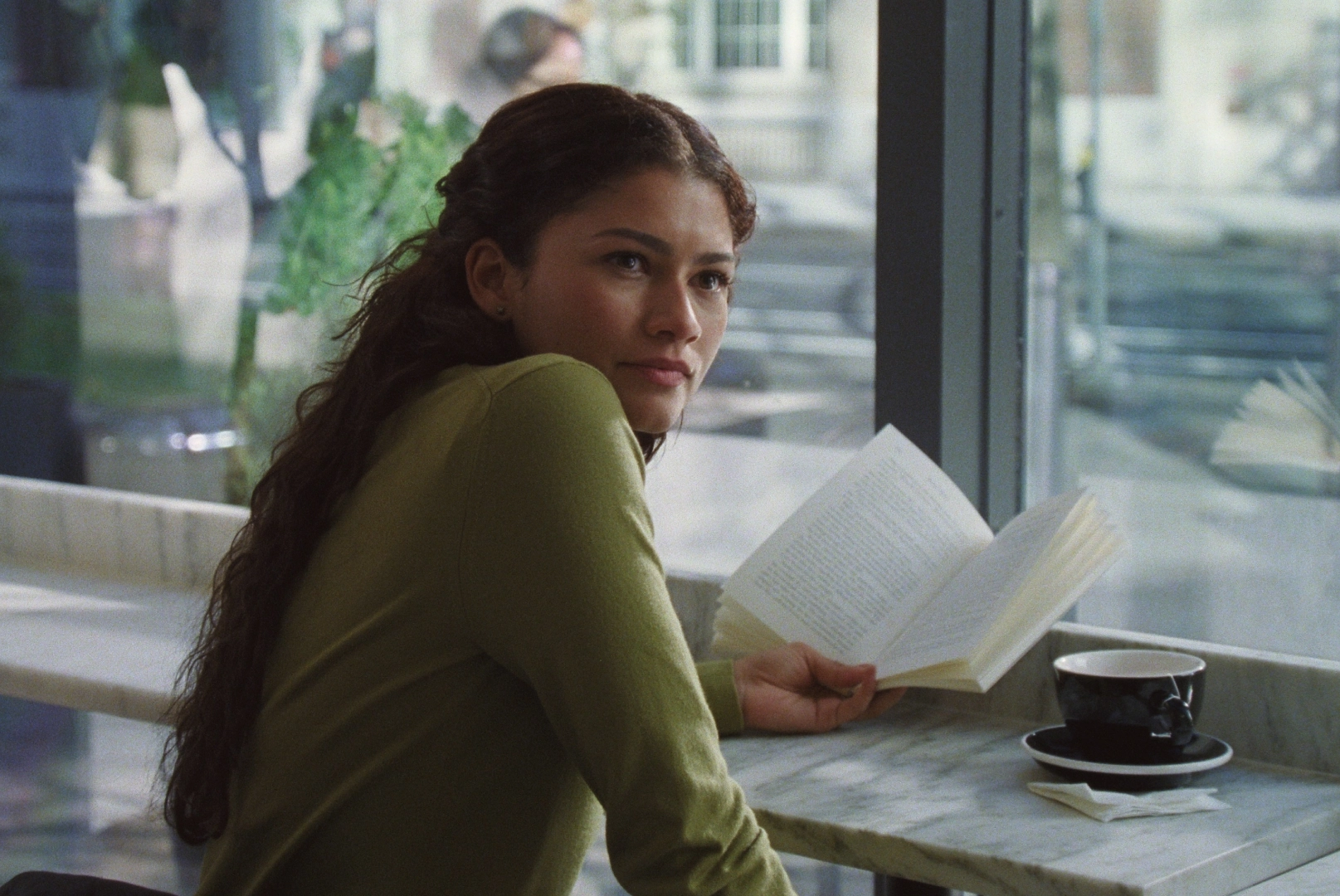 Frame dos de Zendaya en El Drama