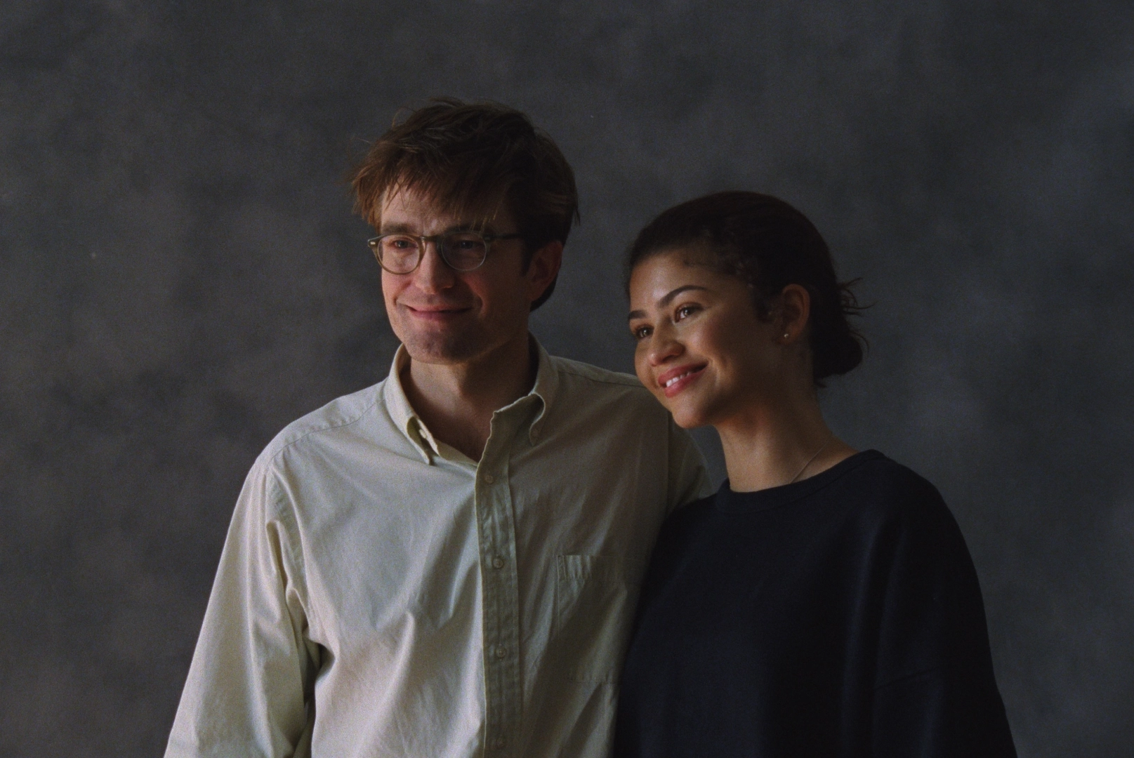 Frame tres de Robert Pattinson y Zendaya en El Drama