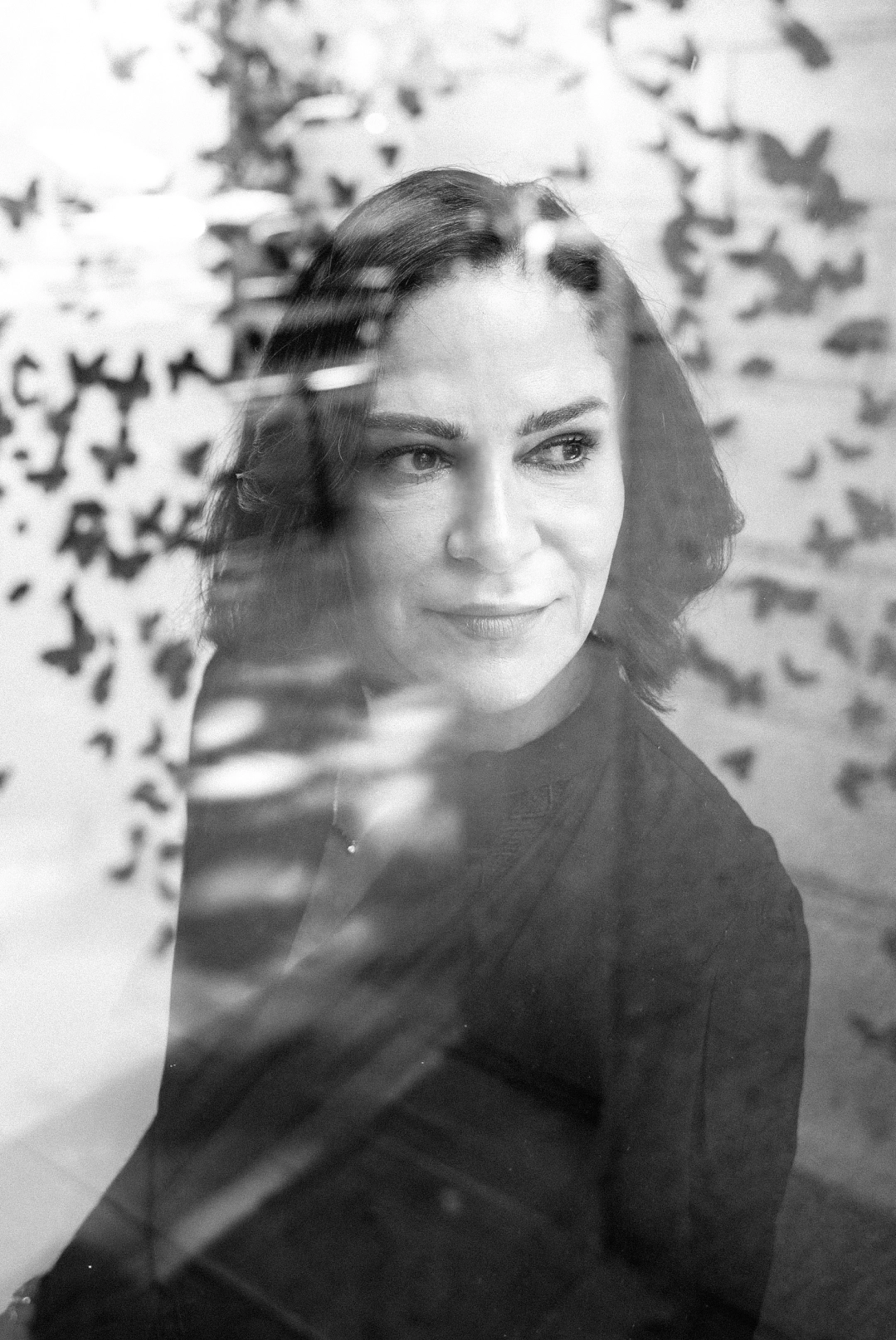 Foto dos de Lydida Cacho con el look cuatro