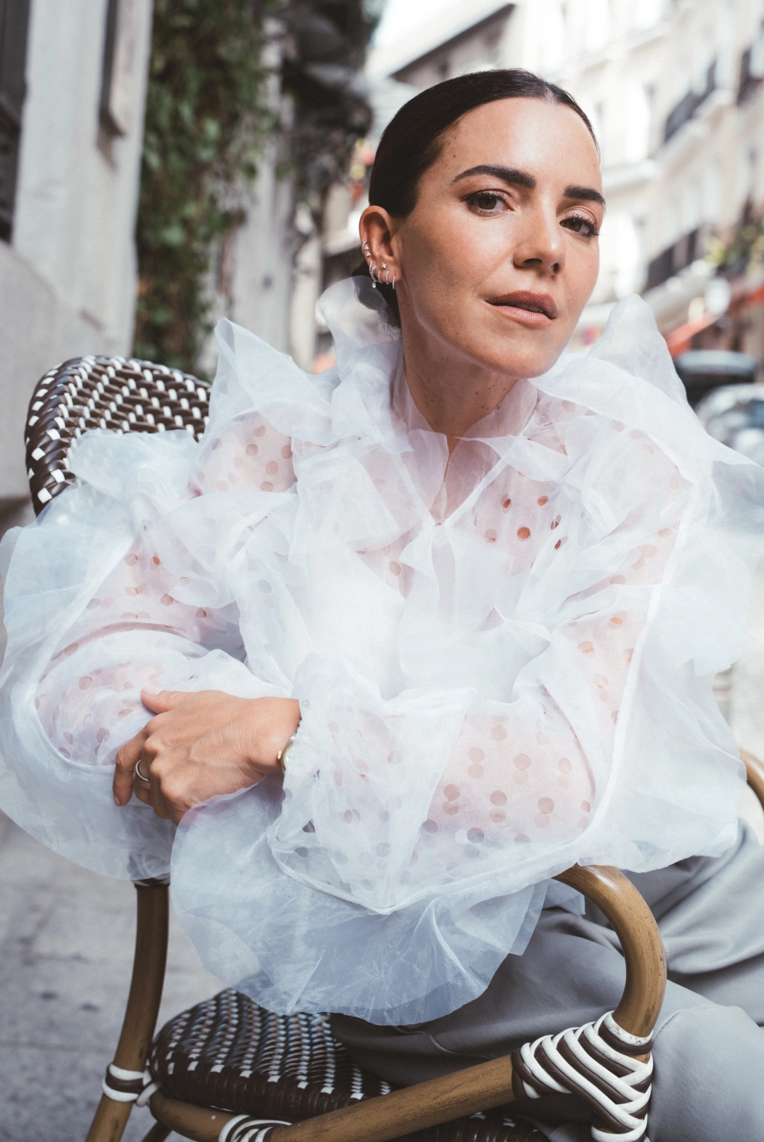 Foto tres de Paula Ordovás con el look tres