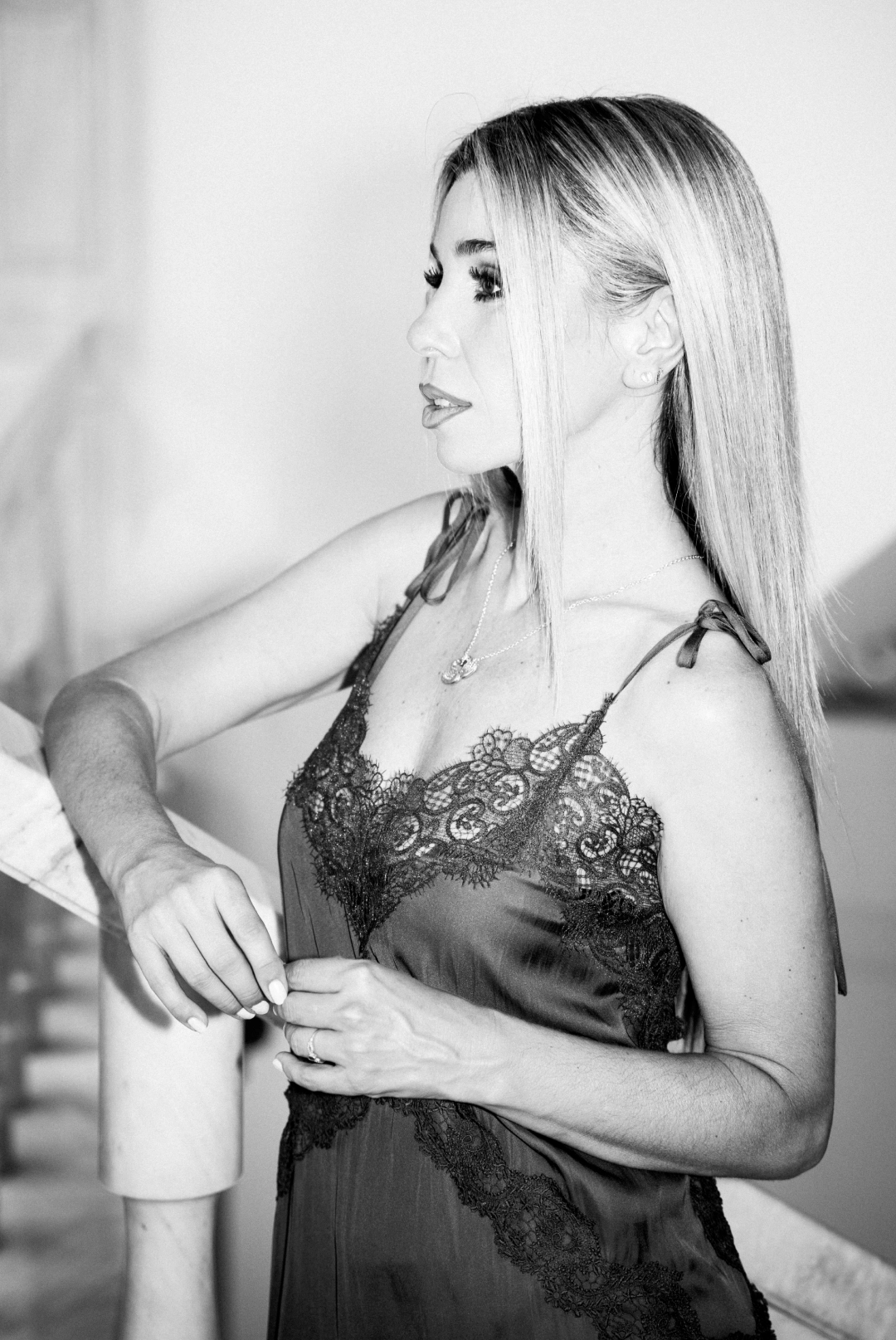 Foto tres de Natalia con el look dos