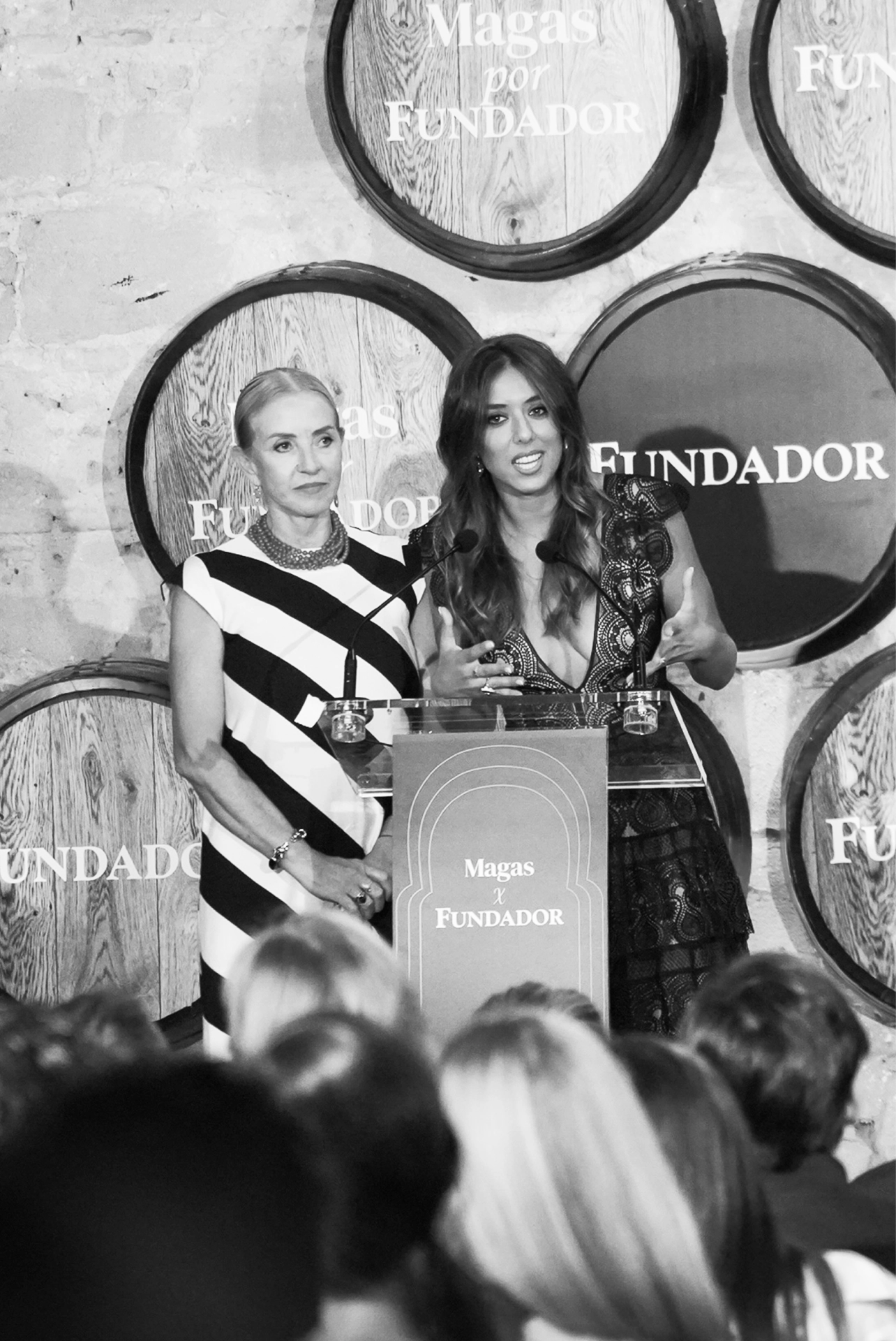 Mariola Orellana y Marina Carmona