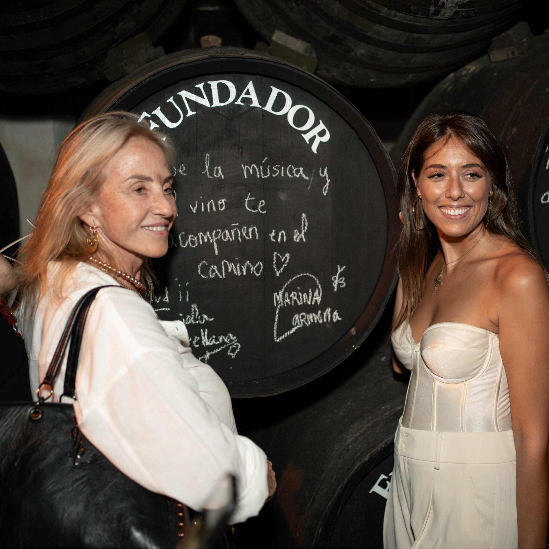 Mariola Orellana y Marina Carmona