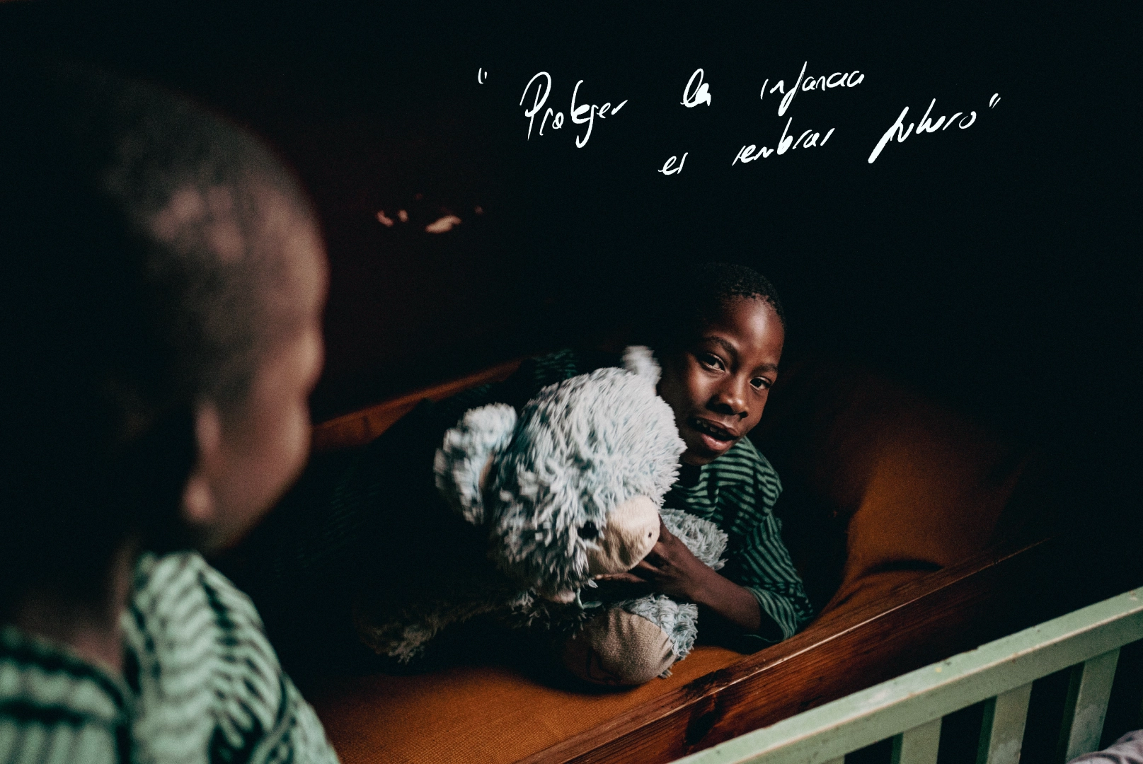Foto doce del orfanato en el centro de Malawi