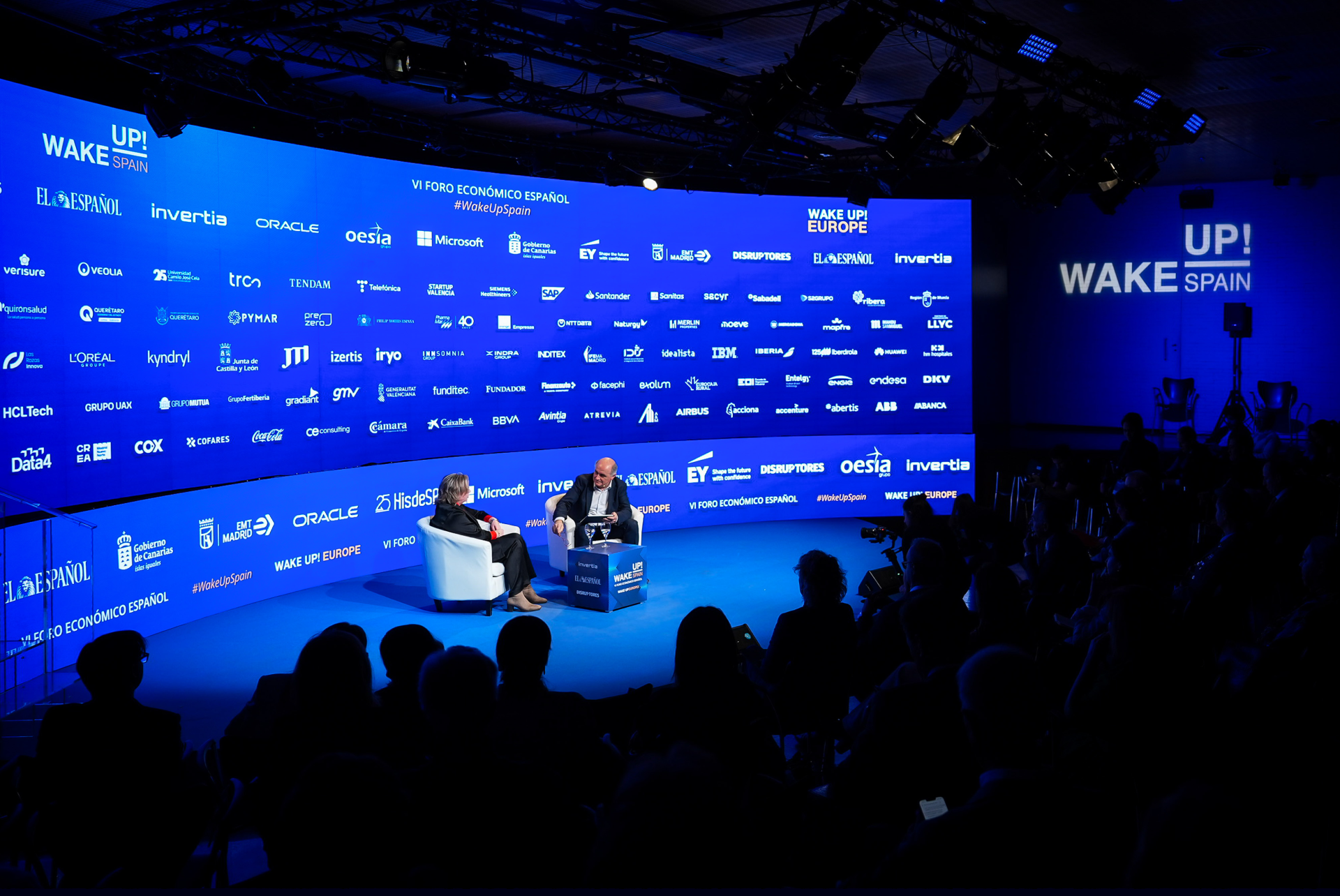 Ana María Molina y Fernando Pastor en conversación durante el Wake Up Spain 2026, evento económico del periódico EL ESPAÑOL