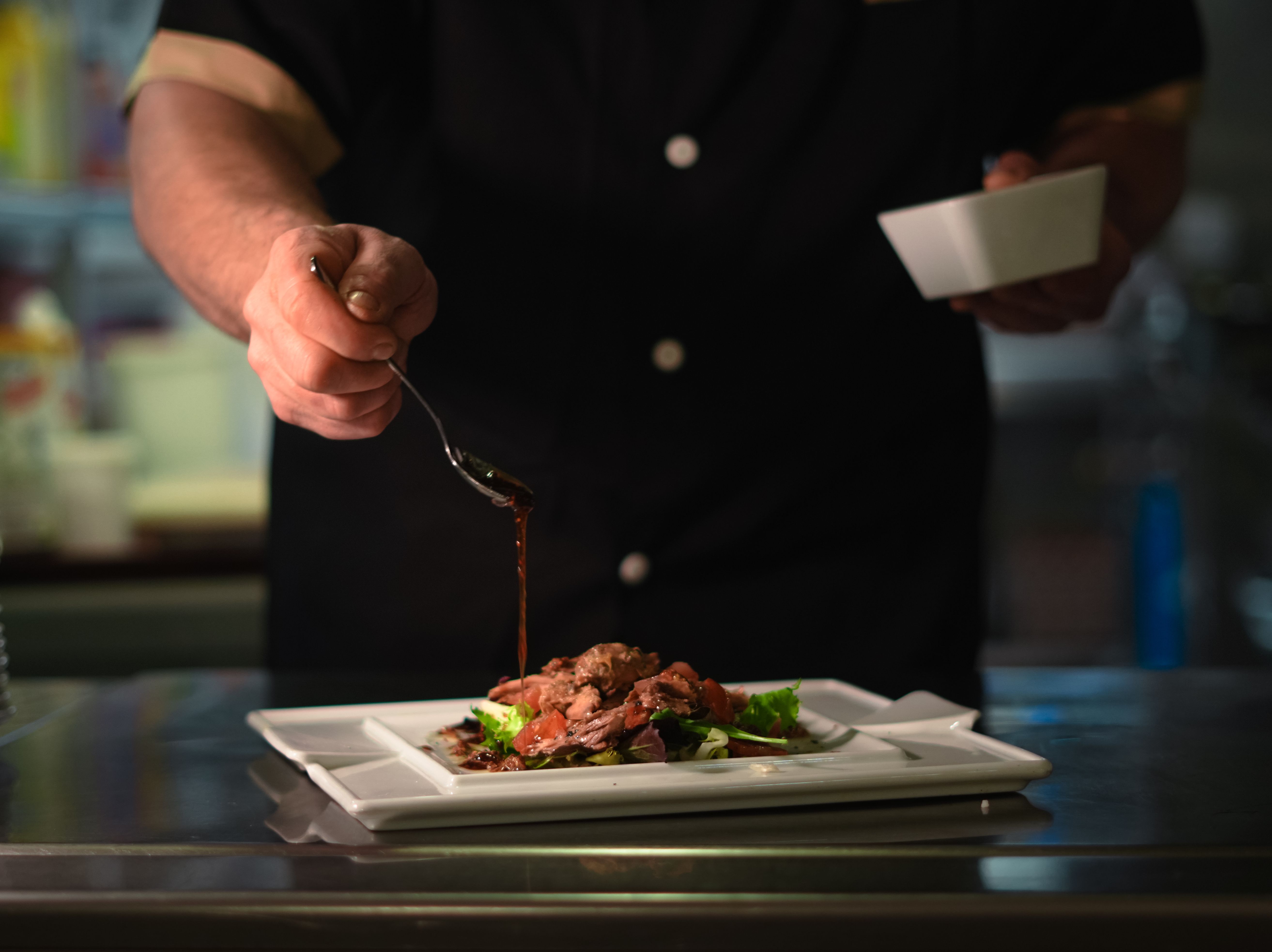 Saborea la fusión de tradición y vanguardia en El Almirez gracias a esta invitación de Magas